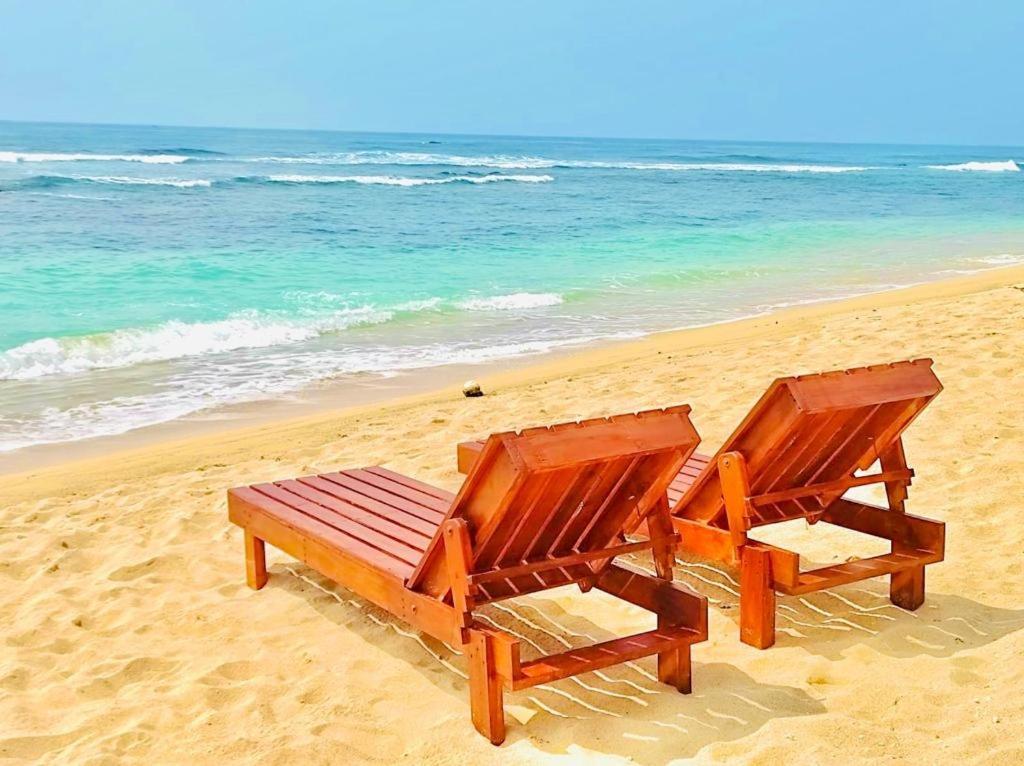Blue Corals Beach Bungalow Matara Eksteriør bilde